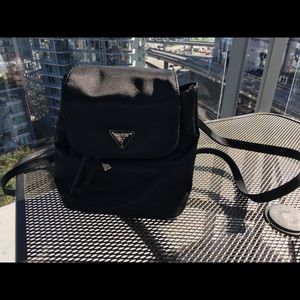 Guess mini back pack